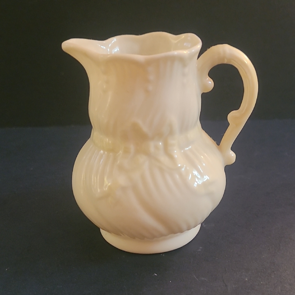 Belleen Irekand Charming Cream Ceramic Jug
